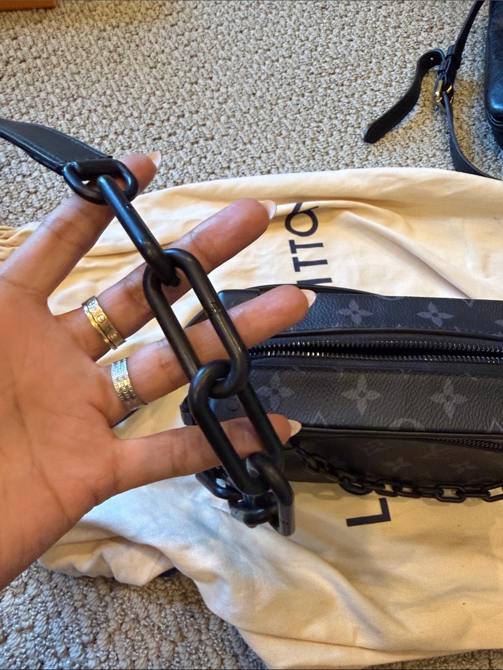 Louis Vuitton Black Monogram Canvas Messenger Crossbody with Chain Detail - Picture 2 of 5